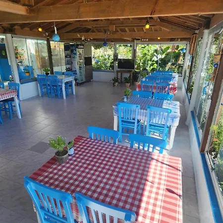 Oernek Hotel *